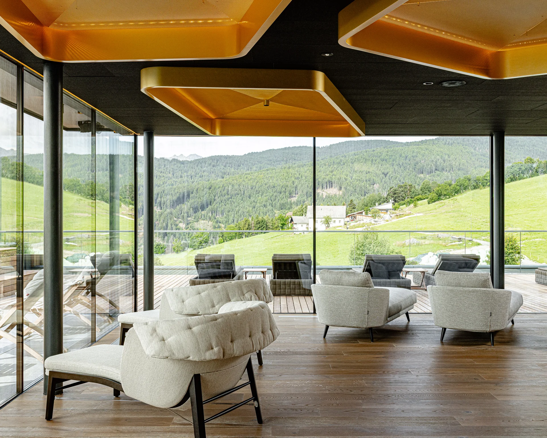Picture gallery of Hotel Sonnenberg