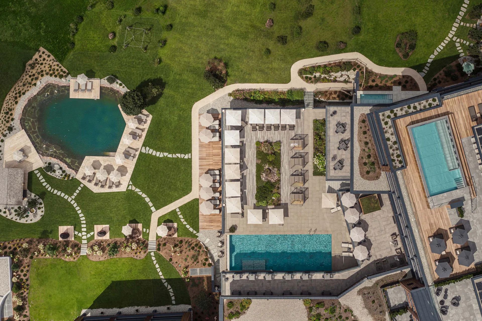 Ein einzigartiges Hotel mit Infinity Pool in Südtirol