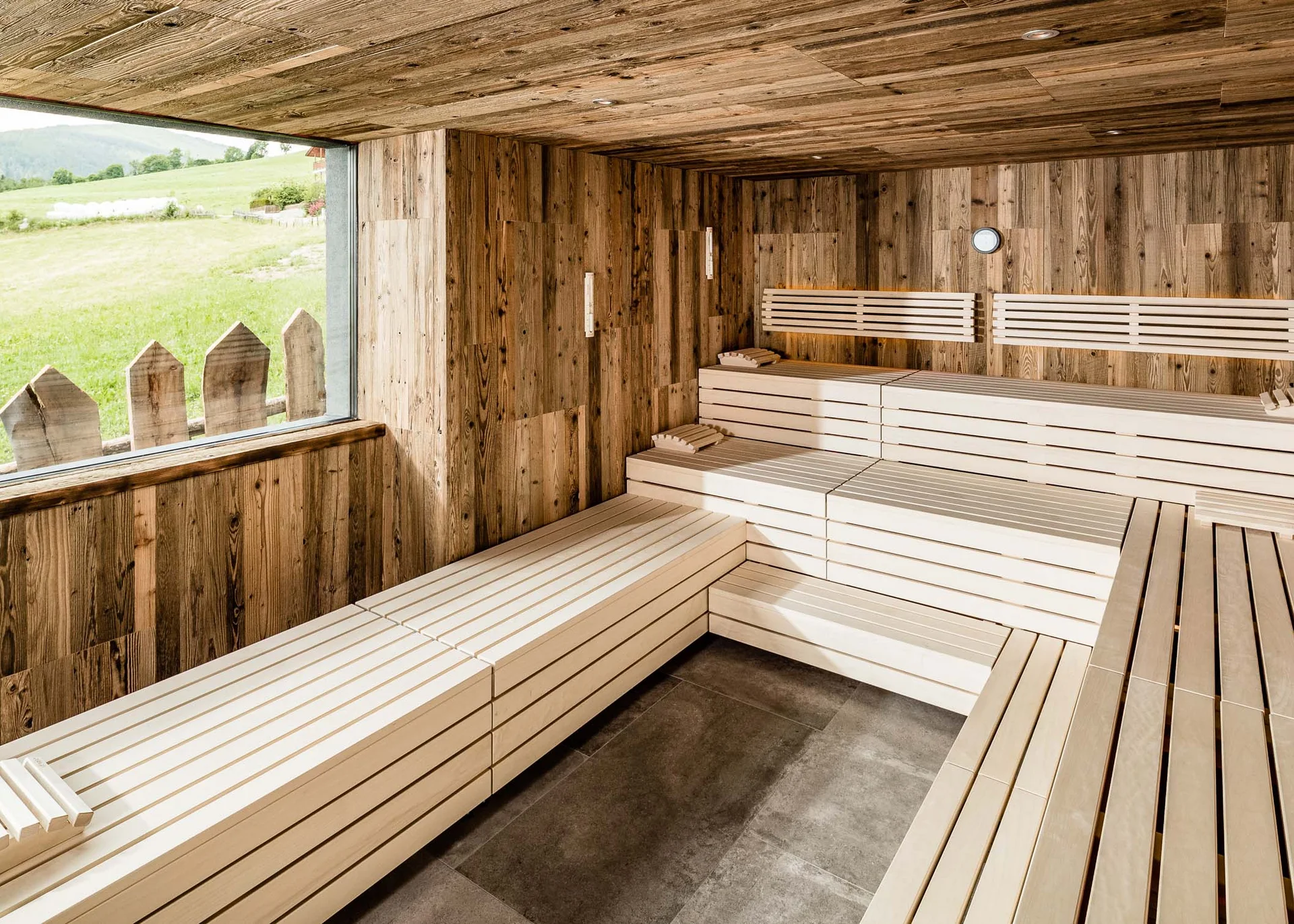 Picture gallery of Hotel Sonnenberg