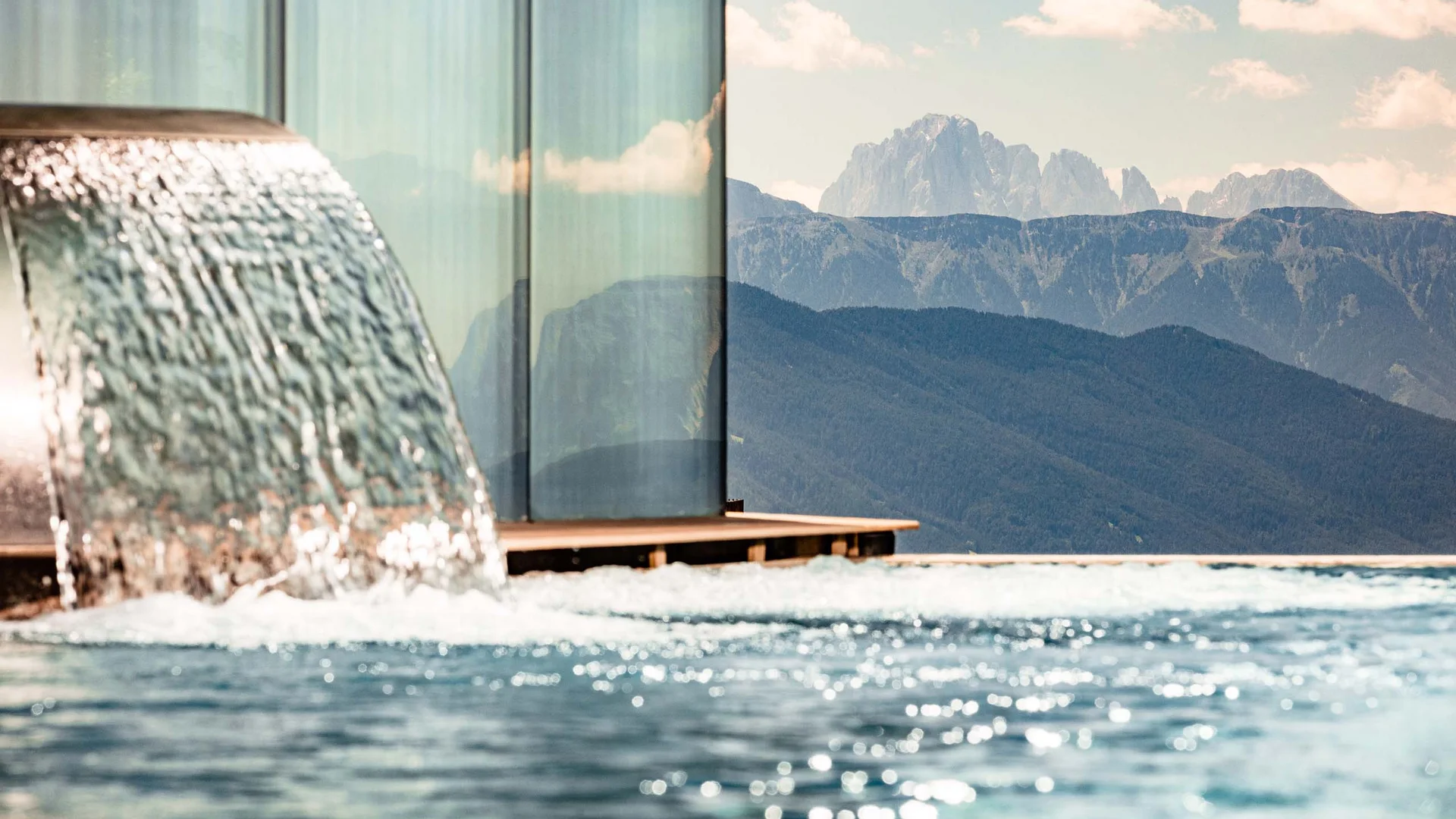 Straordinario hotel con piscina in Val Pusteria