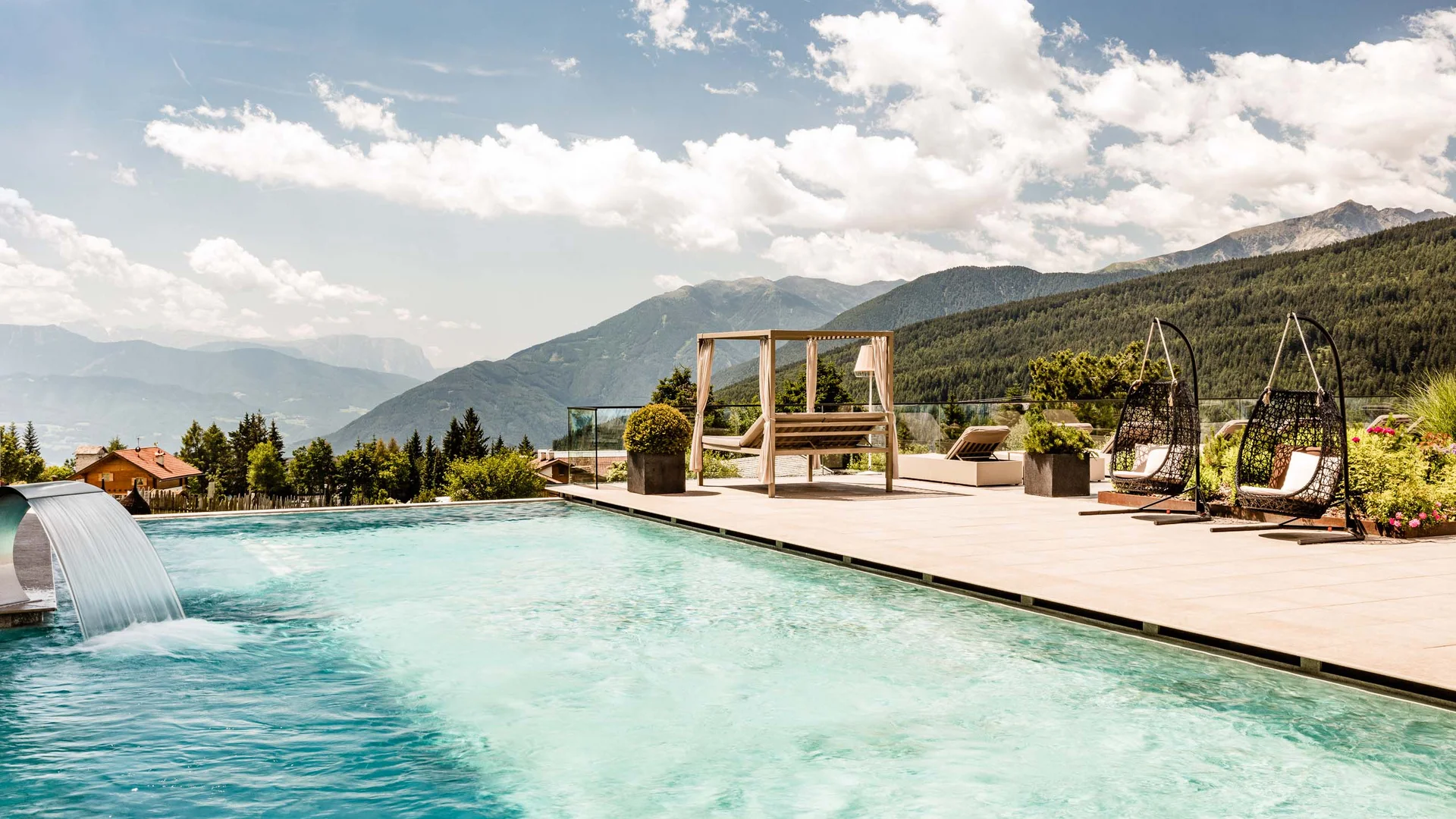 Straordinario hotel con piscina in Val Pusteria