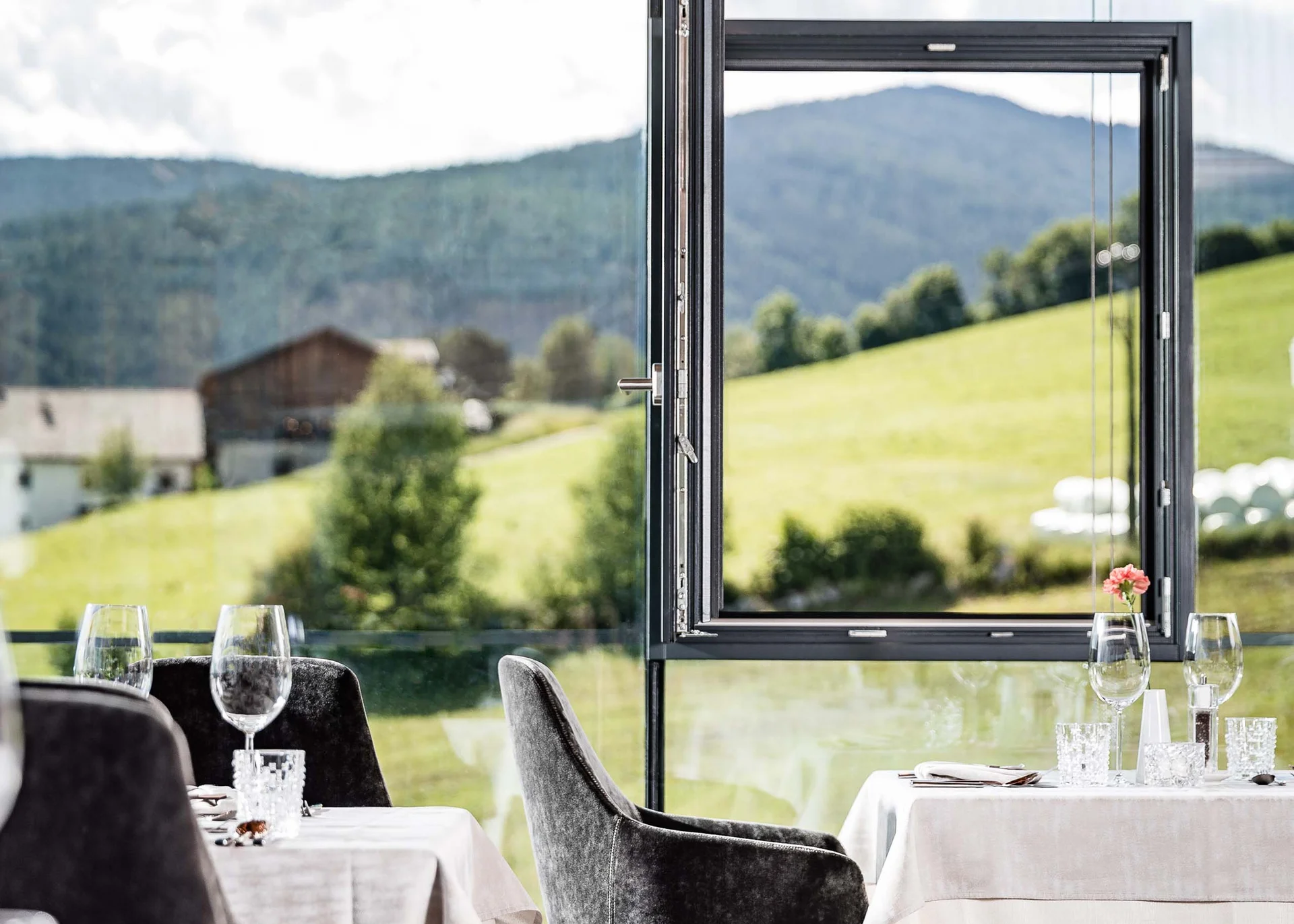 Picture gallery of Hotel Sonnenberg