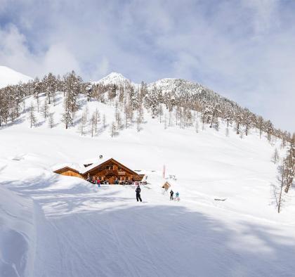 Almhütte im Winter