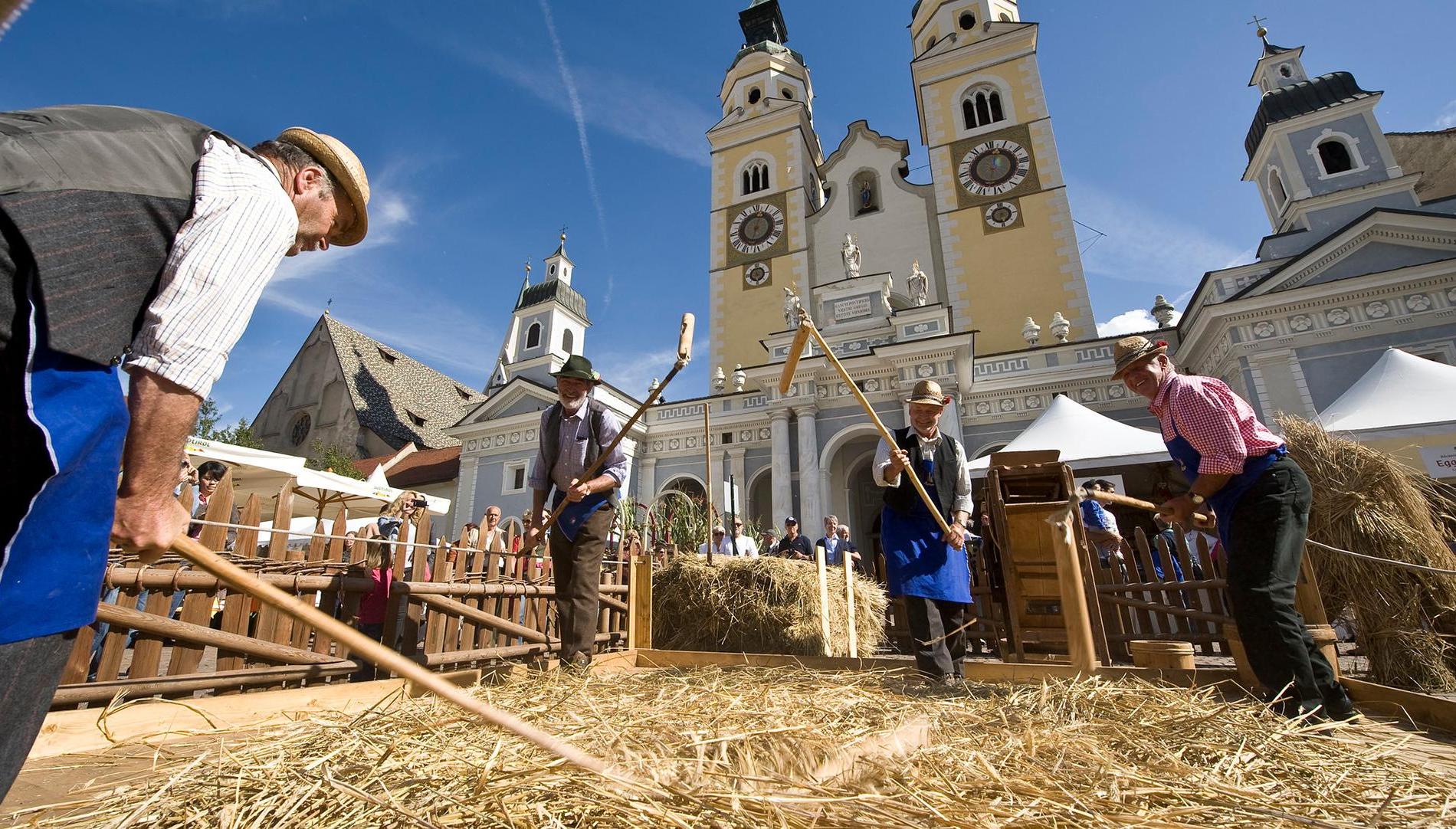Der Brot- und Strudelmarkt in Brixen