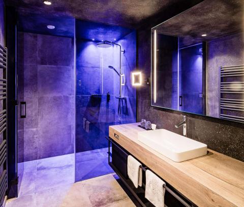 Bathroom Romantic Suite