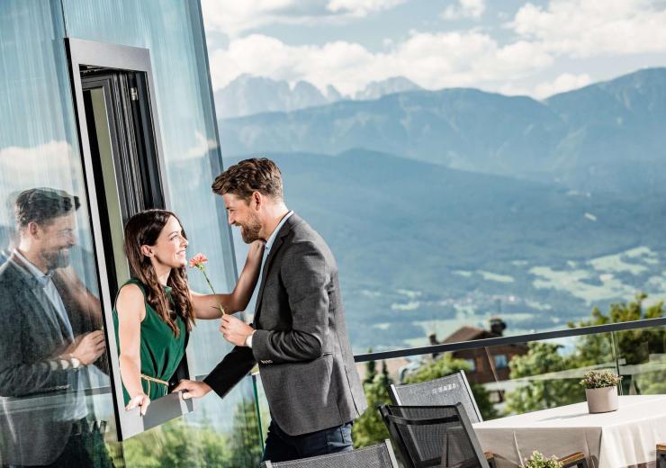 Godersi i momenti romantici sulla  terrazza